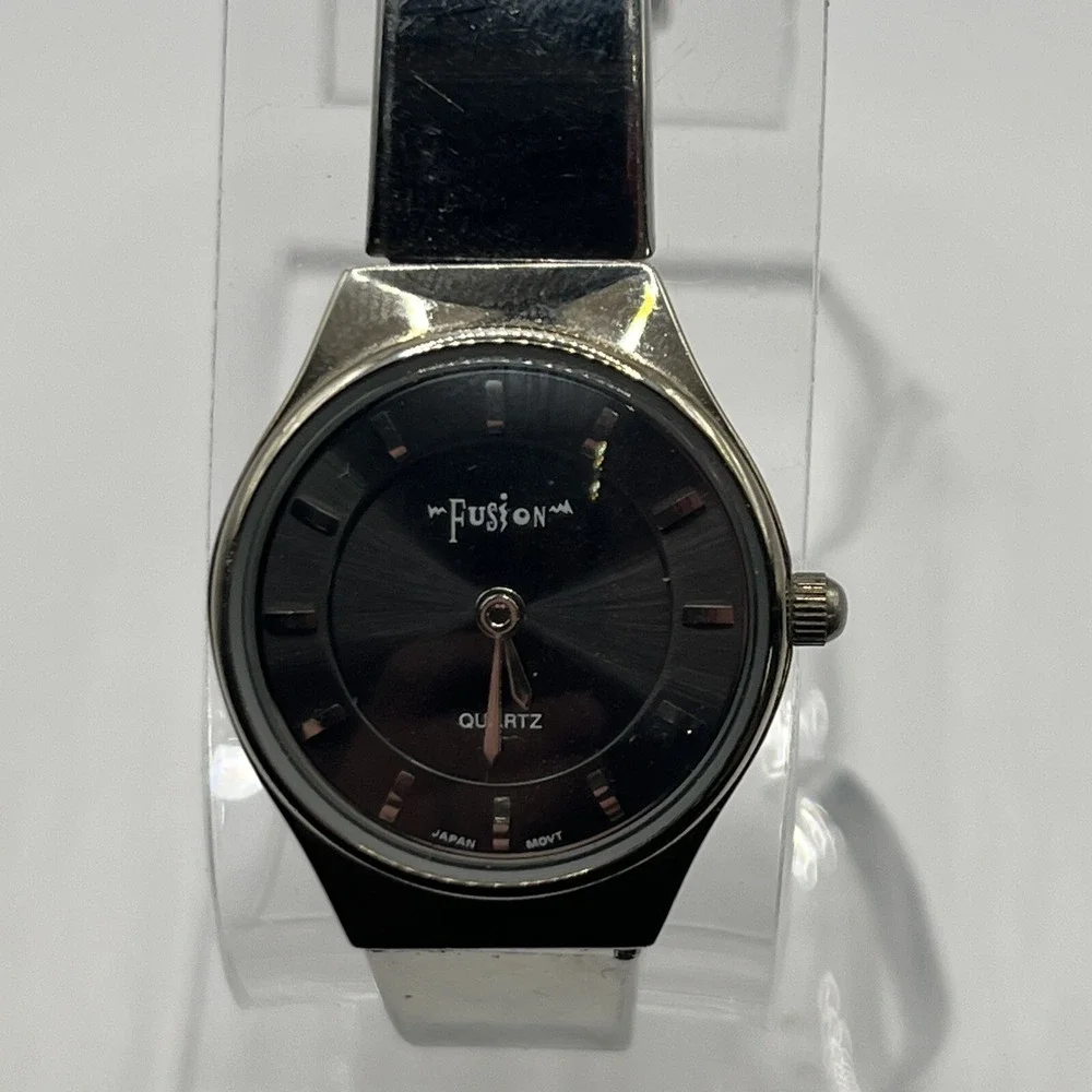 Fusion Atomic Wristwear Mesh Band Quartz Analog Women's Watch- New Battery!